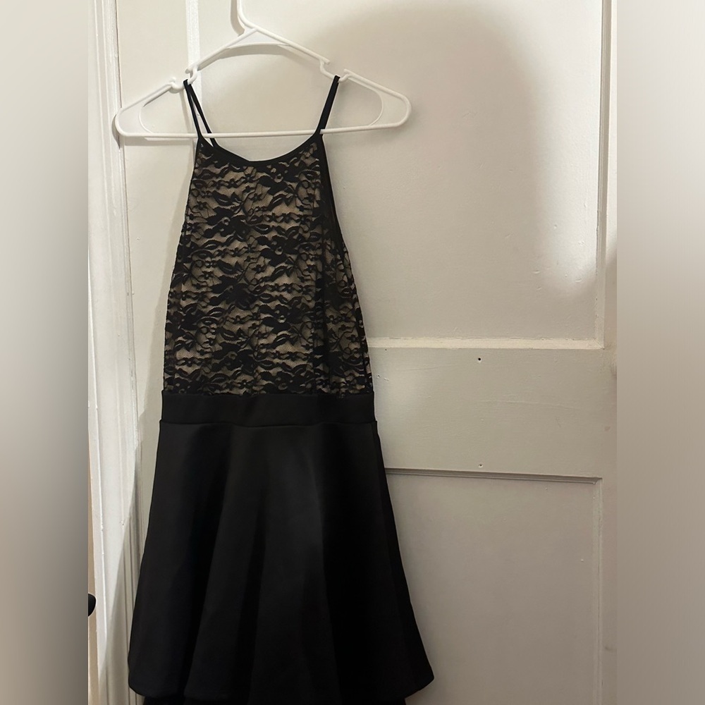 Emerald Sundae Black Elegant Dress Size: 13 (Juniors)